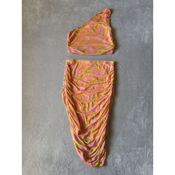 House‎ Harlow Women's Medium 1960 One Shoulder Crop Top Ruched Midi Floral Skirt - Picture 1 of 10